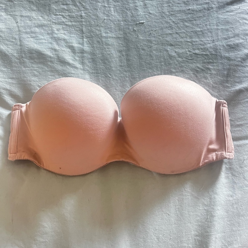 Body by Victoria Strapless bra